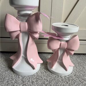 BNWT Valentines Light Pink Bow Pillar Candle Stick Holders - Set of 2